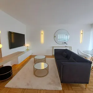 De Standing Appartement